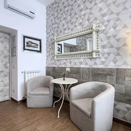 Domus Pietro Πανσιόν 3*