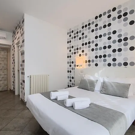 Πανσιόν Domus Pietro 3*