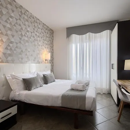 Πανσιόν Domus Pietro 3*